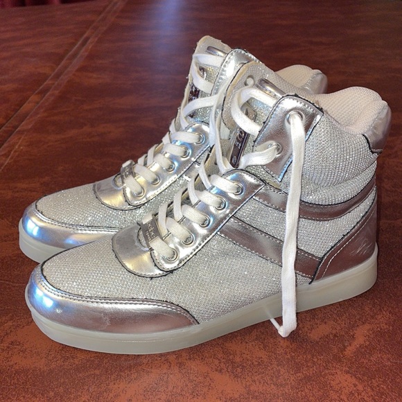 Bebe Sport Light Up High Tops - Picture 3 of 6